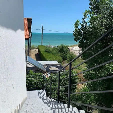 Casa Steluta De Mare Konukevi Două Mai