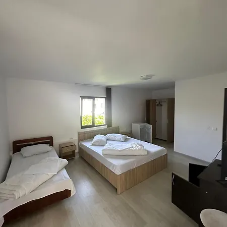 Konukevi Casa Steluta De Mare *